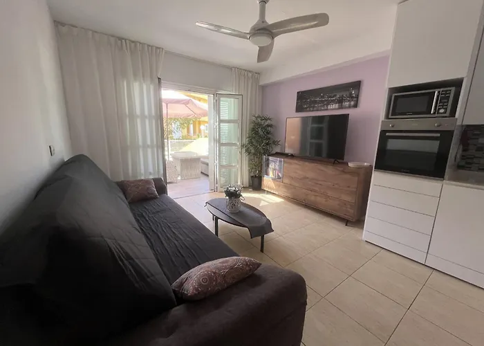 Orlando Pool View And Cozy Terrace 아파트